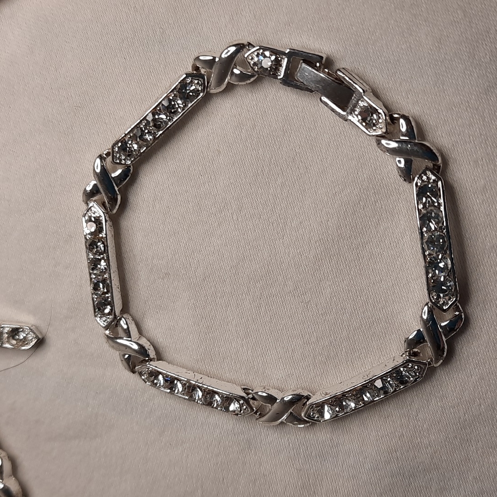 Jewelry Set - Picture 2 of 6